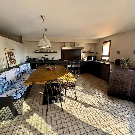 9 - Topaze Riad